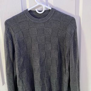 David Taylor Collection Checkered Gray Sweater